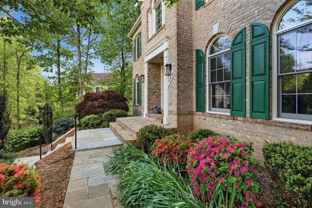 1605 LUPINE DEN CT, Vienna, VA 22182