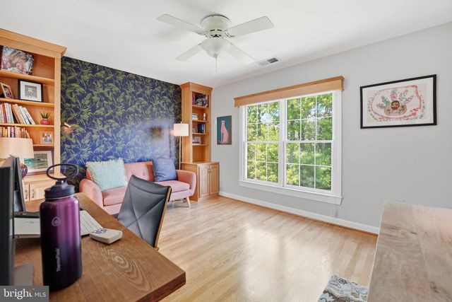 1605 LUPINE DEN CT, Vienna, VA 22182
