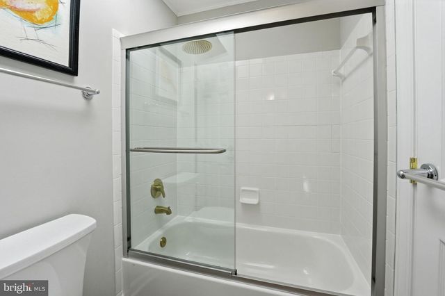 1605 LUPINE DEN CT, Vienna, VA 22182