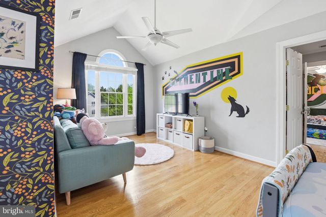 1605 LUPINE DEN CT, Vienna, VA 22182