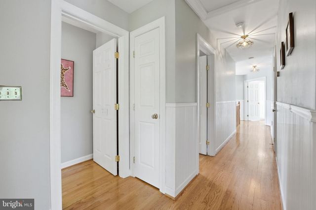 1605 LUPINE DEN CT, Vienna, VA 22182