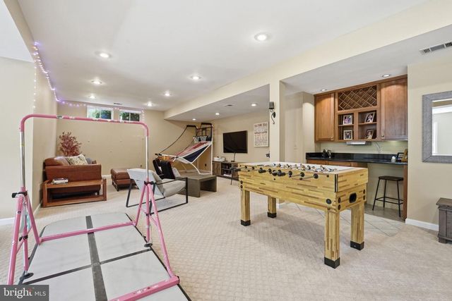 1605 LUPINE DEN CT, Vienna, VA 22182
