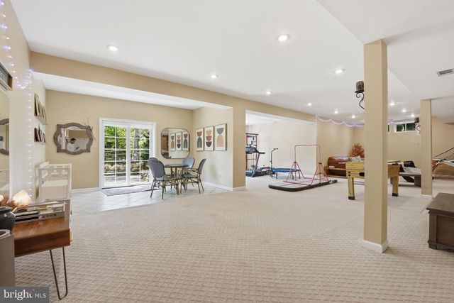 1605 LUPINE DEN CT, Vienna, VA 22182