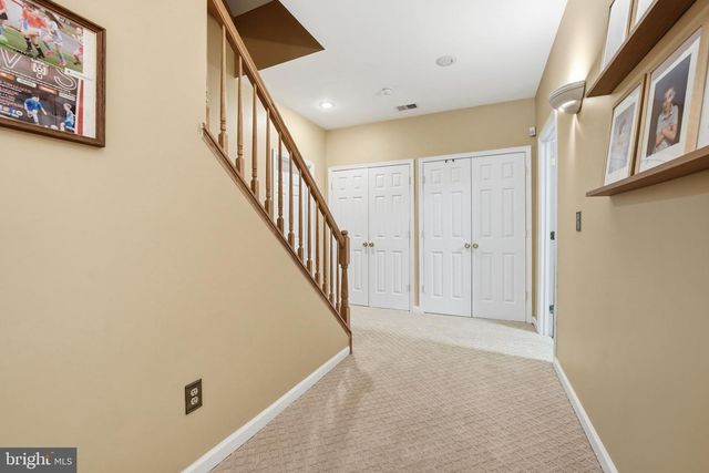 1605 LUPINE DEN CT, Vienna, VA 22182