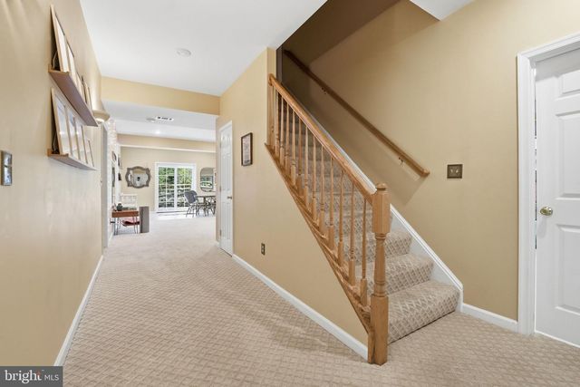 1605 LUPINE DEN CT, Vienna, VA 22182