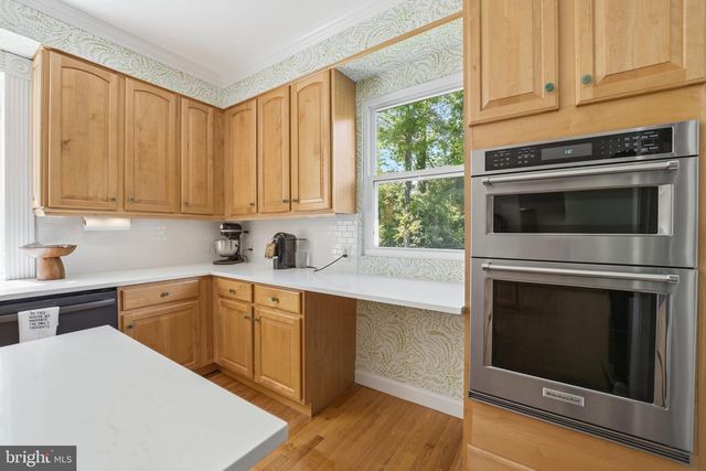 1605 LUPINE DEN CT, Vienna, VA 22182