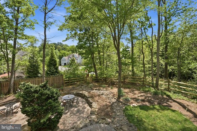 1605 LUPINE DEN CT, Vienna, VA 22182