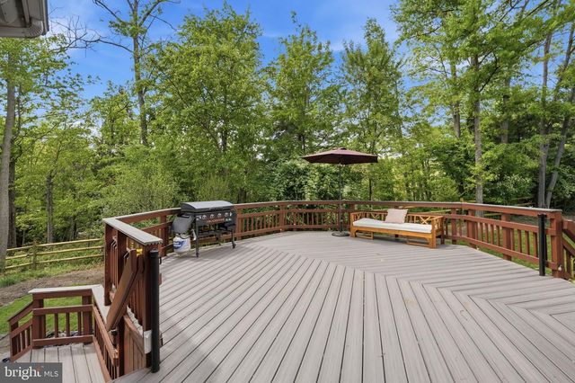 1605 LUPINE DEN CT, Vienna, VA 22182