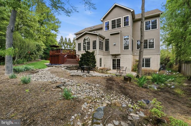 1605 LUPINE DEN CT, Vienna, VA 22182