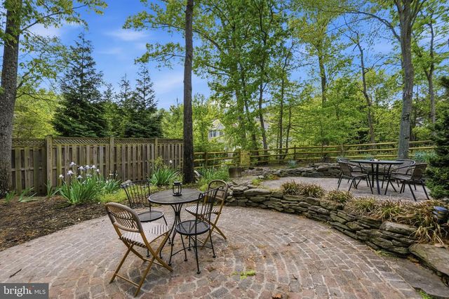 1605 LUPINE DEN CT, Vienna, VA 22182