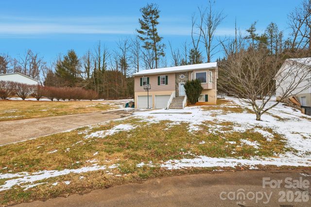 3974 Callie Court, Lenoir, NC 28645