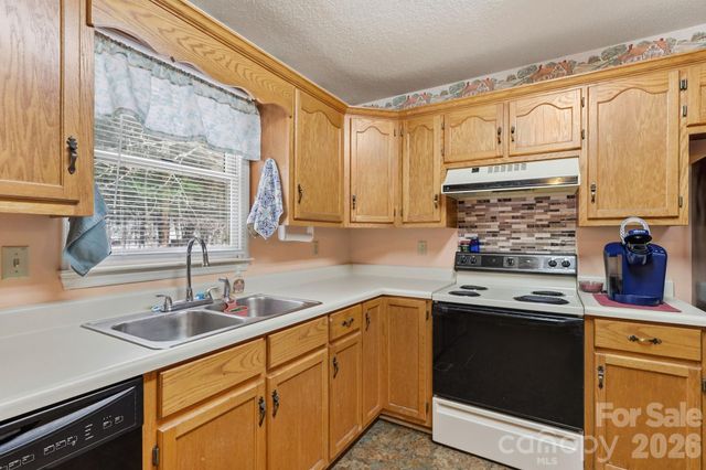 3974 Callie Court, Lenoir, NC 28645