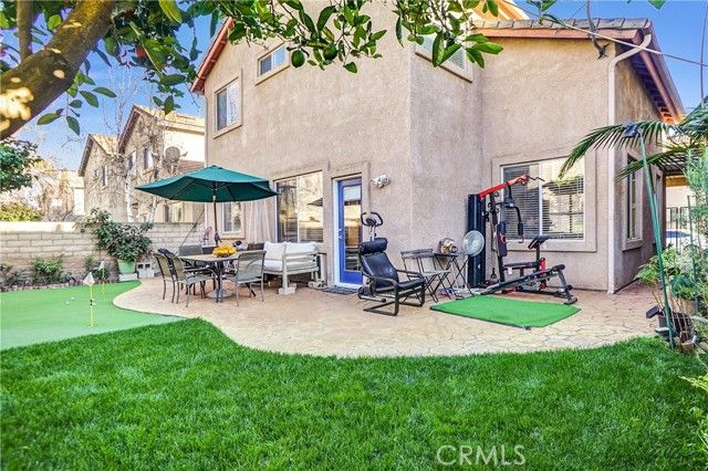 385 Owls Cove Lane, Simi Valley, CA 93065