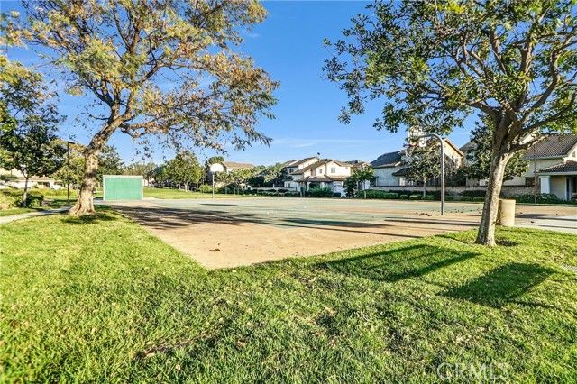 385 Owls Cove Lane, Simi Valley, CA 93065