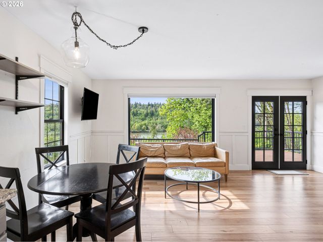 601 4TH Ave, Oregon City, OR 97045