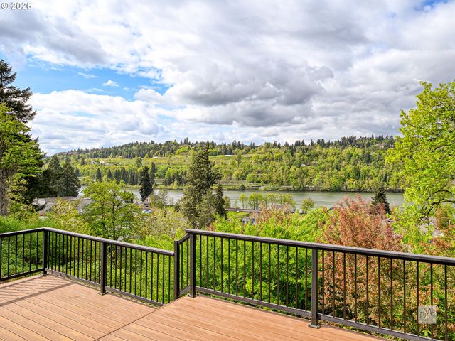 601 4TH Ave, Oregon City, OR 97045