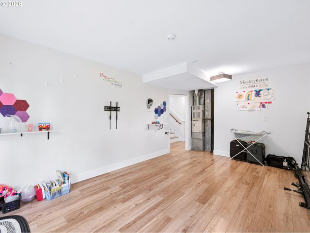 601 4TH Ave, Oregon City, OR 97045