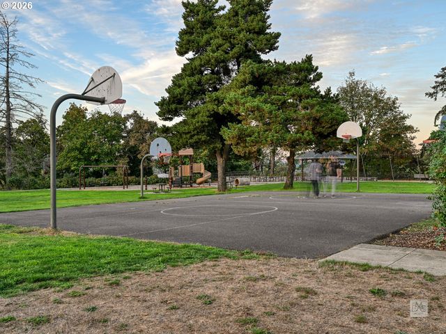 601 4TH Ave, Oregon City, OR 97045