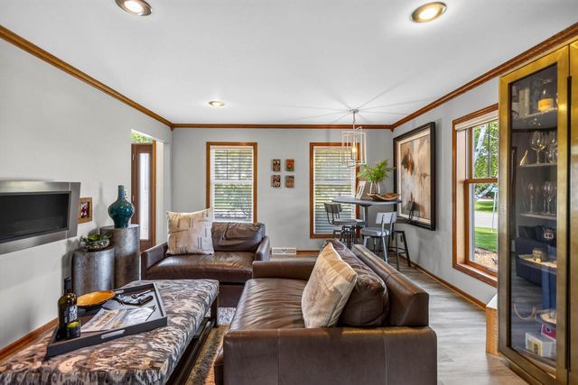 S78W20363 Pasadena DRIVE, Muskego, WI 53150
