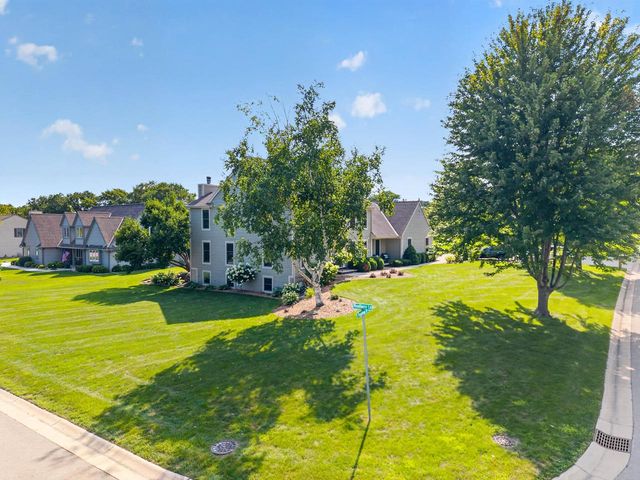 S78W20363 Pasadena DRIVE, Muskego, WI 53150
