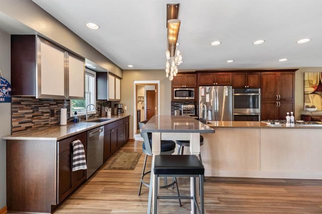 S78W20363 Pasadena DRIVE, Muskego, WI 53150
