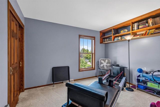 S78W20363 Pasadena DRIVE, Muskego, WI 53150