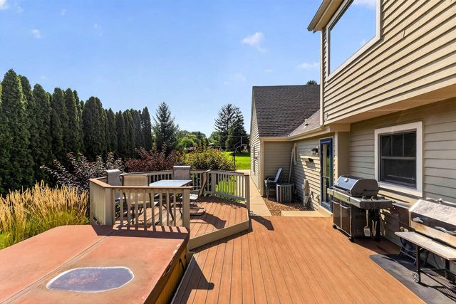 S78W20363 Pasadena DRIVE, Muskego, WI 53150