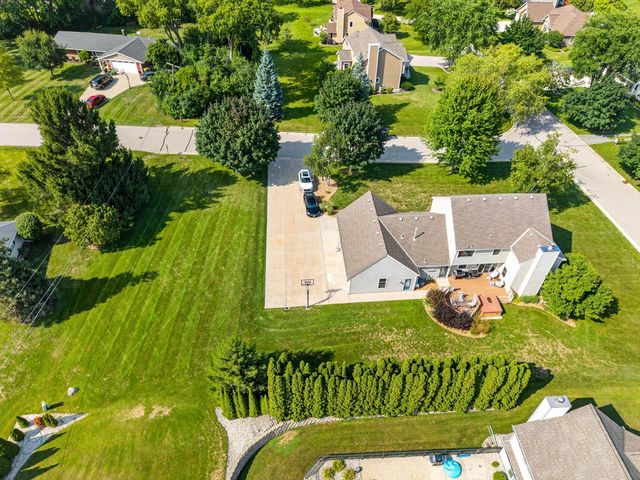 S78W20363 Pasadena DRIVE, Muskego, WI 53150