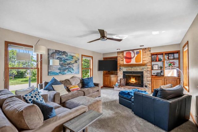 S78W20363 Pasadena DRIVE, Muskego, WI 53150