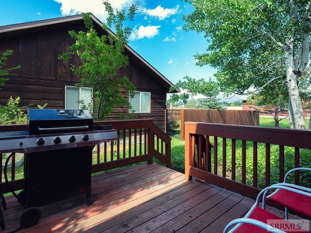 525 Booshway Street, Driggs, ID 83422