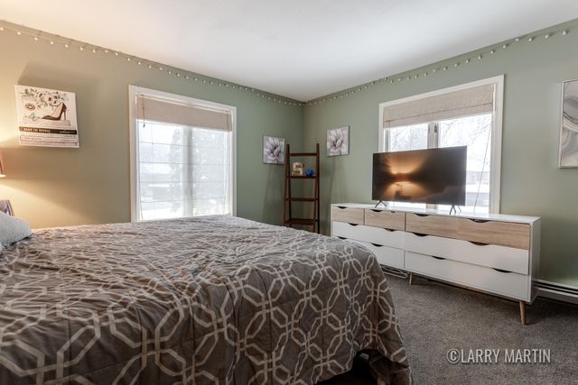 497 Barkwood Court NW, Grand Rapids, MI 49534