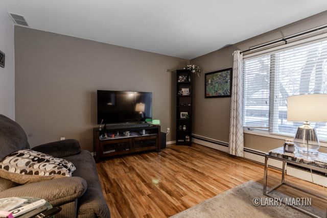 497 Barkwood Court NW, Grand Rapids, MI 49534