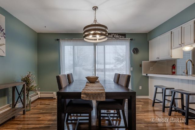 497 Barkwood Court NW, Grand Rapids, MI 49534