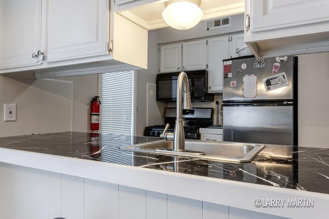 497 Barkwood Court NW, Grand Rapids, MI 49534