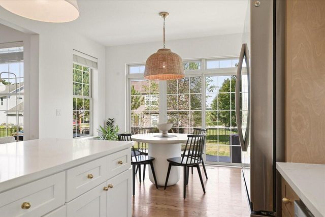 917 Parkton DRIVE, Waukesha, WI 53189