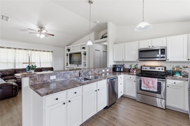 125 N INDEPENDENCE HIGHWAY, Inverness, FL 34453