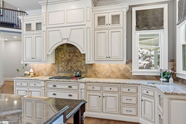 305 Chancery Lane, Simpsonville, SC 29681