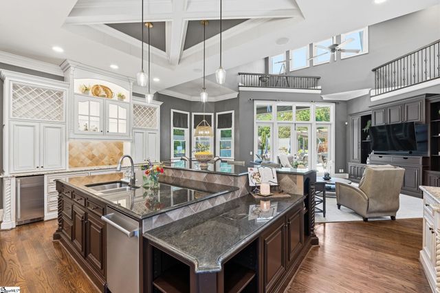 305 Chancery Lane, Simpsonville, SC 29681