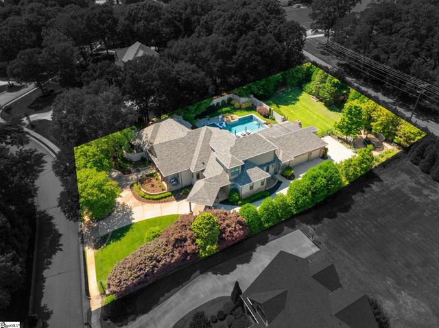 305 Chancery Lane, Simpsonville, SC 29681