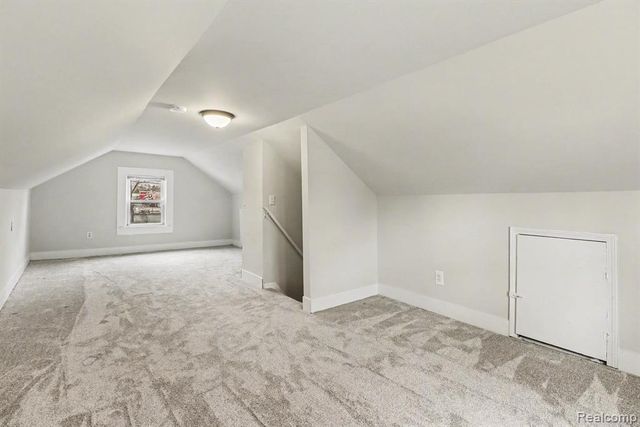 5825 N Newburgh Road, Westland, MI 48185