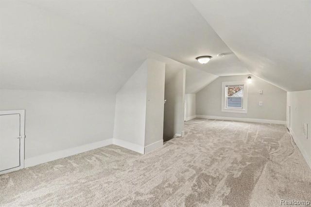 5825 N Newburgh Road, Westland, MI 48185