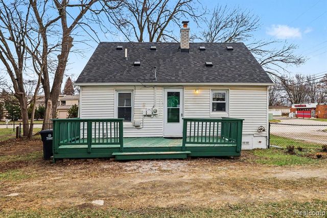 5825 N Newburgh Road, Westland, MI 48185