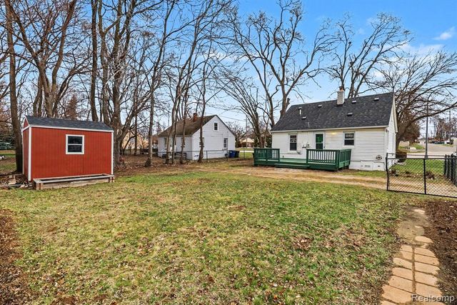 5825 N Newburgh Road, Westland, MI 48185