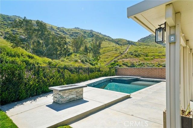 20995 Mountain Gate, Riverside, CA 92507