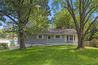 404 N Washington Street, Spring Hill, KS 66083