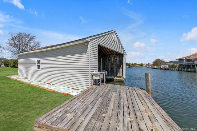 119 Ocean Avenue, Massapequa, NY 11758
