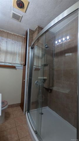 100 Oliver Street, Pontiac, MI 48342