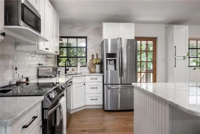 4005 NW 9TH COURT, Gainesville, FL 32605