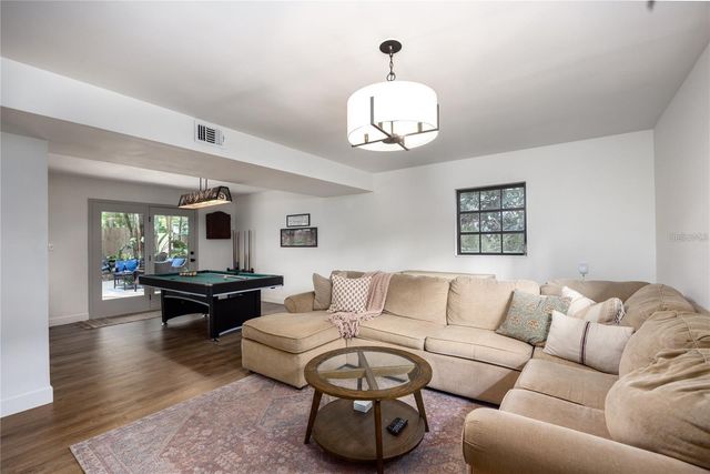 4005 NW 9TH COURT, Gainesville, FL 32605