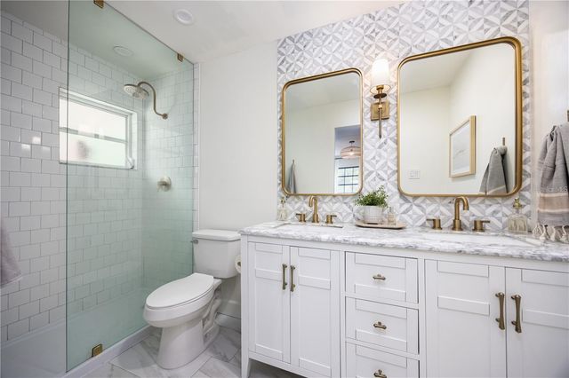 4005 NW 9TH COURT, Gainesville, FL 32605